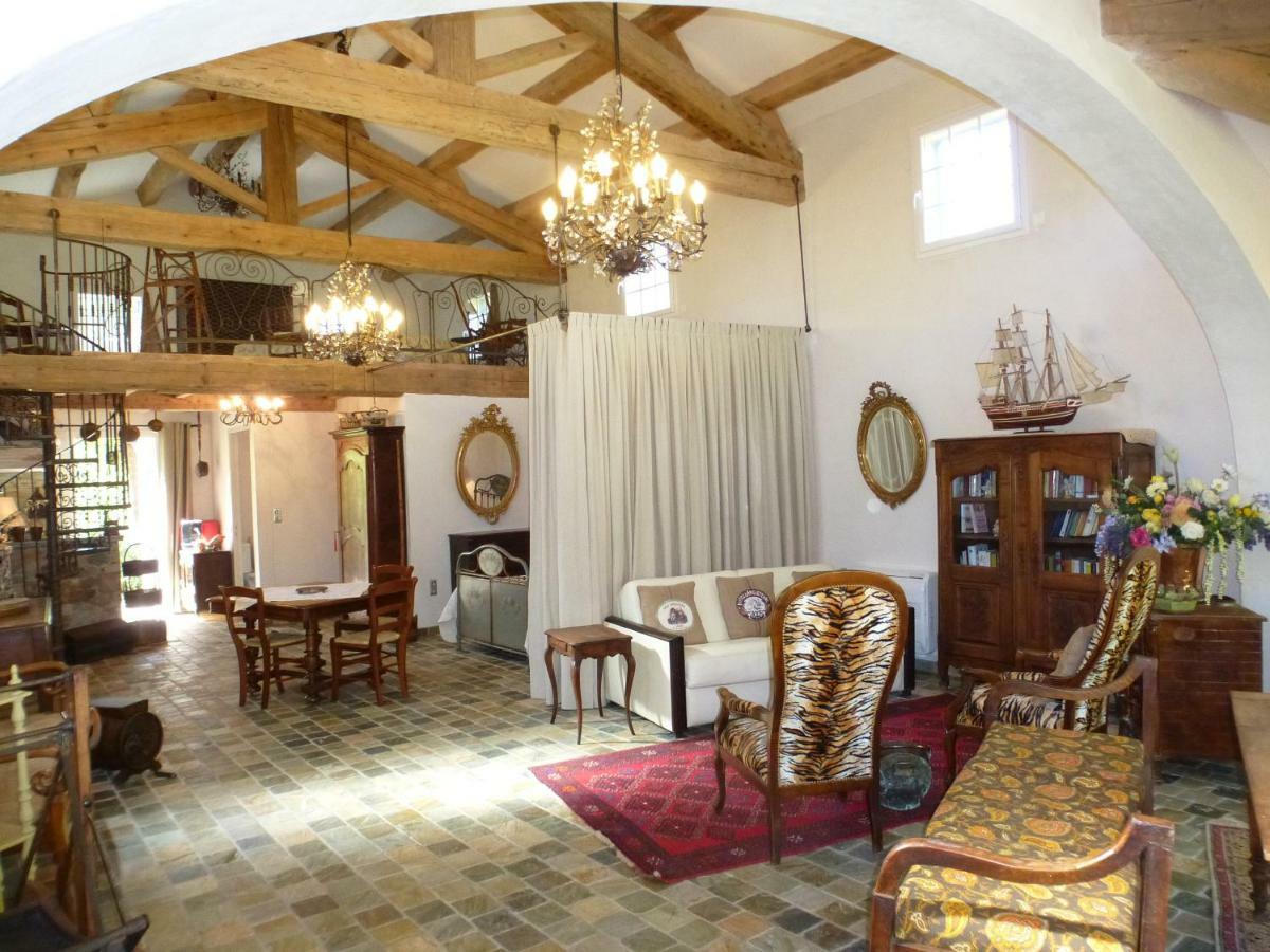 Residence A Merula Кальви Экстерьер фото